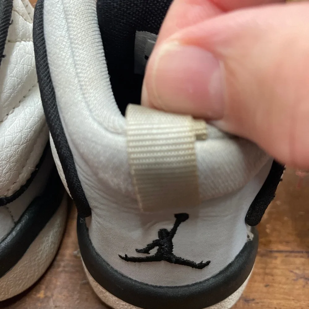 Toddler Air Jordan 2017‎ size 6C white gray black